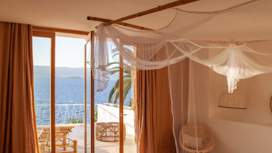 casa-santa-teresa-ajaccio-france-amelia-tavella-architects-8